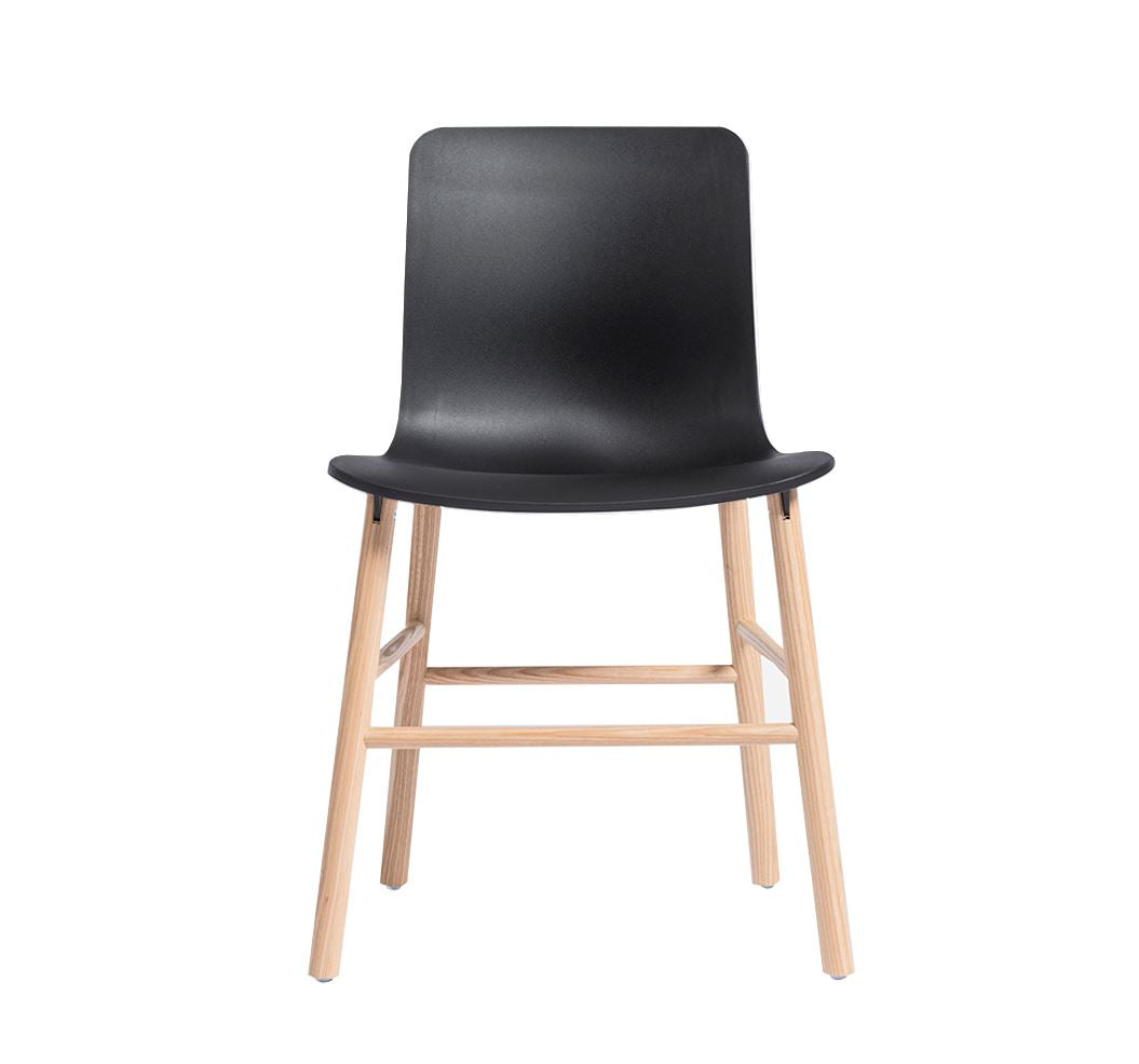 Norr Style Chair